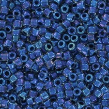 Toho Treasure beads 11/0 Inside-Color Luster Crystal/Capri Blue-Lined TT-01-188